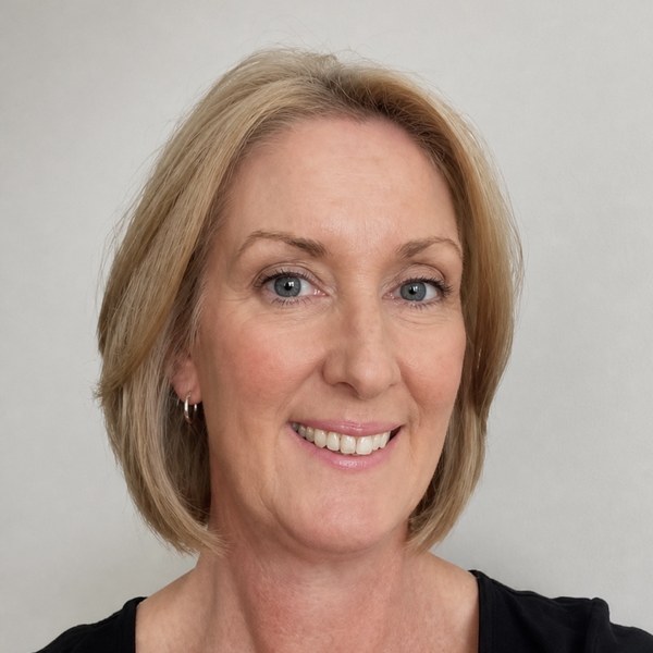 Alli, Account director